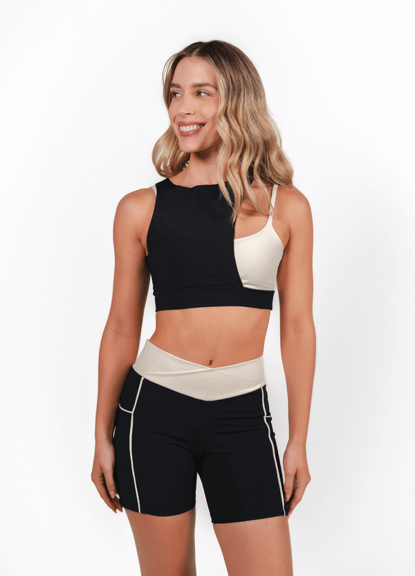 Nova Short - Black & White